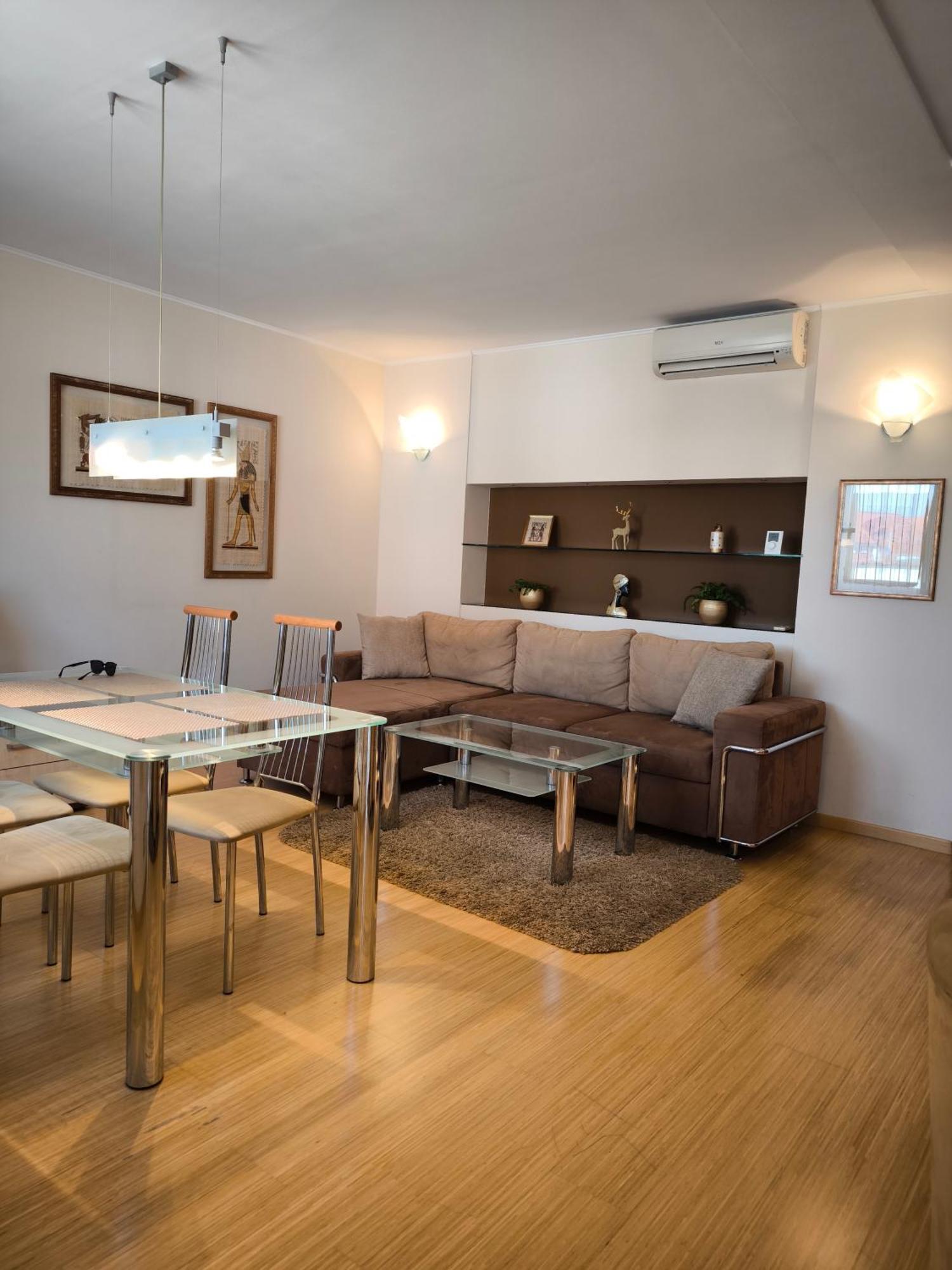Uroczy Apartament Przy Deptaku Z Parkingiem. 波兰尼卡-兹德鲁伊 外观 照片
