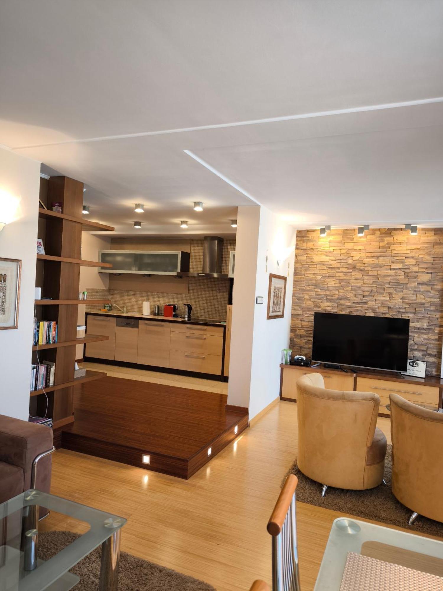 Uroczy Apartament Przy Deptaku Z Parkingiem. 波兰尼卡-兹德鲁伊 外观 照片